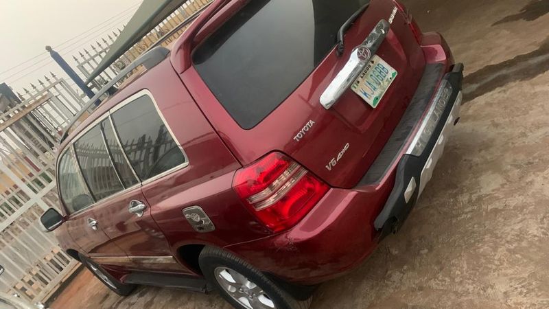 Thumbnail 6 of 2004 Toyota Highlander LE